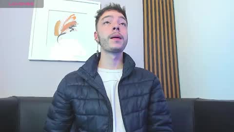 Snapshot of noah_ricci_ chatting on 12/02/24, 12:18 online show from 12/02/24, 12:18