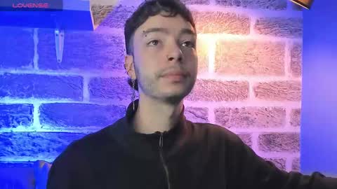 Snapshot of noah_ricci_ chatting on 09/23/25, 12:41 online show from 09/23/25, 12:41