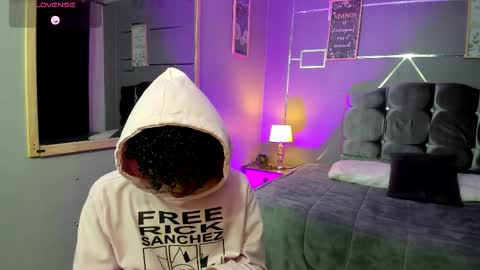 noah_smith04 online show from 11/10/25, 01:54