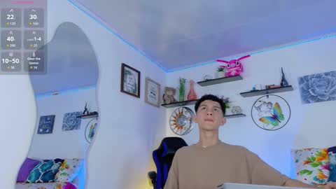 noah tyler  online show from 10/07/25, 11:46