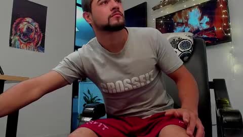 Snapshot of noahbrawn chatting on 01/04/25, 12:49 LIAM- noah online show from 01/04/25, 12:49