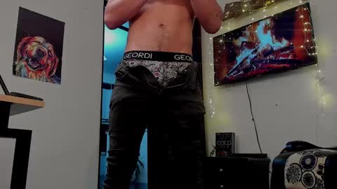 Snapshot of noahbrawn chatting on 01/05/25, 12:10 LIAM- noah online show from 01/05/25, 12:10