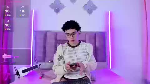 Snapshot of noahjhoness chatting on 09/20/25, 01:56 noahjhoness online show from 09/20/25, 01:56