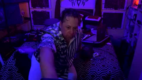 Jonny Coxman online show from 11/10/25, 06:12