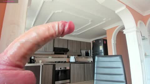 Snapshot of noemibcnz chatting on 10/16/25, 03:24 In instagram dayhannanoemi online show from 10/16/25, 03:24