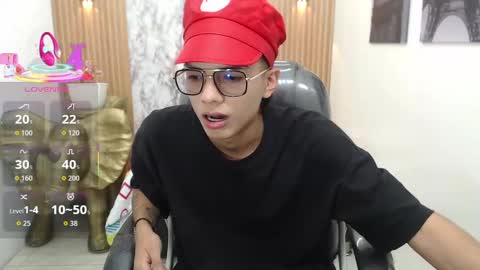 Snapshot of noha_scott chatting on 10/16/25, 11:39 Noha Scott online show from 10/16/25, 11:39