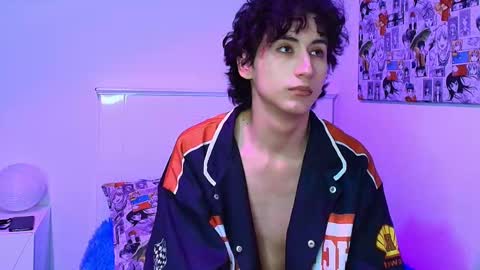 Snapshot of noidysis chatting on 09/17/25, 03:30 maxie online show from 09/17/25, 03:30