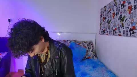 Snapshot of noidysis chatting on 10/02/25, 03:02 maxie online show from 10/02/25, 03:02