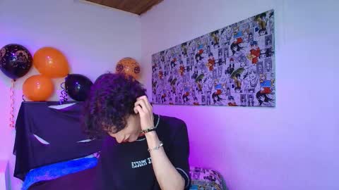 Snapshot of noidysis chatting on 11/02/25, 03:03 maxie online show from 11/02/25, 03:03