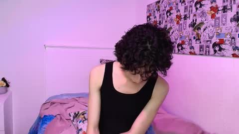 Snapshot of noidysis chatting on 11/11/25, 03:06 maxie online show from 11/11/25, 03:06