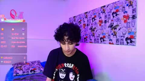 Snapshot of noidysis chatting on 11/15/25, 04:58 maxie online show from 11/15/25, 04:58