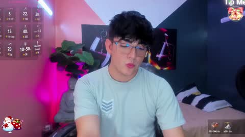 Snapshot of nolan_twink chatting on 12/14/24, 06:20 Nolan online show from 12/14/24, 06:20