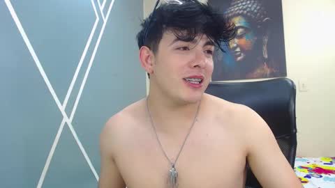 Snapshot of nolan_twink chatting on 12/19/24, 08:34 Nolan online show from 12/19/24, 08:34