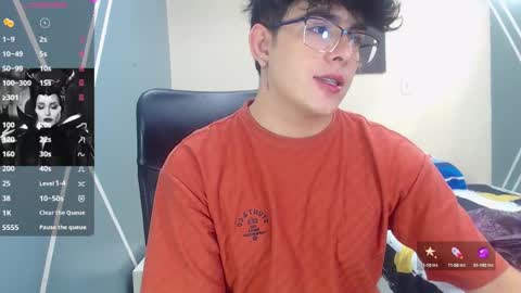 Snapshot of nolan_twink chatting on 01/15/25, 05:37 Nolan online show from 01/15/25, 05:37