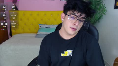 Snapshot of nolan_twink chatting on 01/21/25, 09:04 Nolan online show from 01/21/25, 09:04