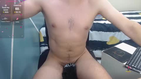 Snapshot of nolan_twink chatting on 02/01/25, 09:19 Nolan online show from 02/01/25, 09:19