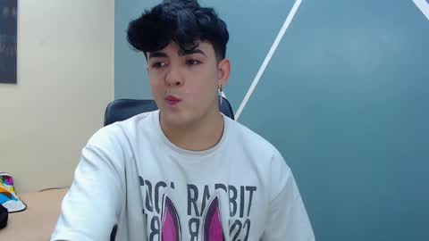 Snapshot of nolan_twink chatting on 03/08/25, 05:33 Nolan online show from 03/08/25, 05:33