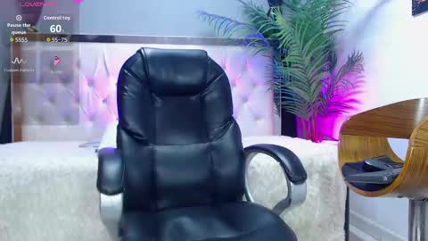 Snapshot of nolan_twink chatting on 09/11/25, 07:03 Nolan online show from 09/11/25, 07:03