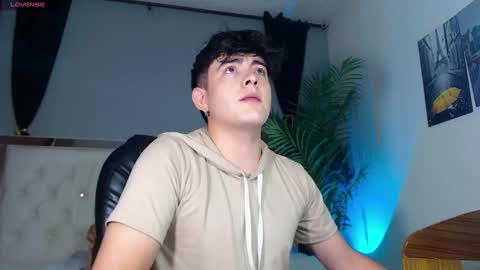 Snapshot of nolan_twink chatting on 09/19/25, 05:57 Nolan online show from 09/19/25, 05:57
