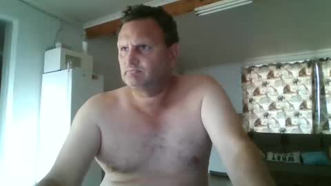Snapshot of nollie244 chatting on 03/08/25, 10:54 Nollie online show from 03/08/25, 10:54