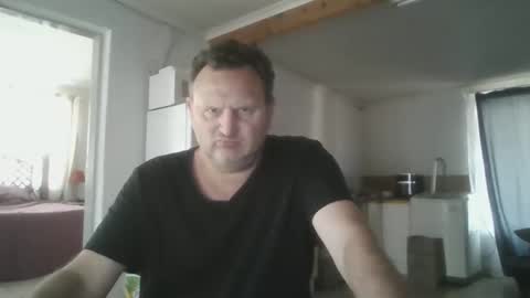 Snapshot of nollie244 chatting on 09/17/25, 12:07 Nollie online show from 09/17/25, 12:07