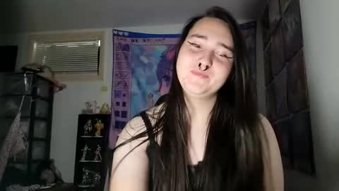 Snapshot of nonbinarybeauty20 chatting on 02/24/25, 06:47 nonbinarybeauty20 online show from 02/24/25, 06:47