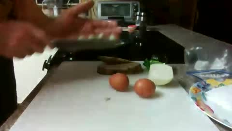 Snapshot of noodlekids chatting on 11/17/25, 12:11 Noodles online show from 11/17/25, 12:11