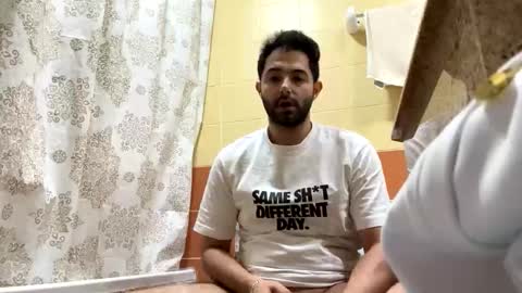 Snapshot of noor771 chatting on 11/05/25, 12:21 noor771 online show from 11/05/25, 12:21