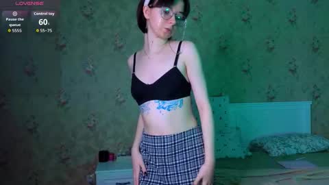 Snapshot of nora_failure chatting on 11/22/25, 03:27 Nora Failure online show from 11/22/25, 03:27