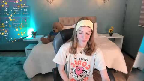 Nora online show from 10/11/25, 07:56