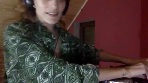 norablues online show from 09/23/25, 06:00