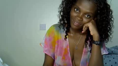 Snapshot of norah_pure chatting on 12/26/24, 12:25 norah_pure online show from 12/26/24, 12:25