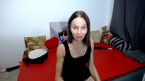 Snapshot of noraohgreys chatting on 09/16/25, 06:31 Nora online show from 09/16/25, 06:31