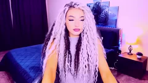 NoraSun online show from 11/22/25, 06:29