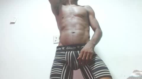 Snapshot of noreno9159 chatting on 11/16/25, 05:35 noreno9159 online show from 11/16/25, 05:35