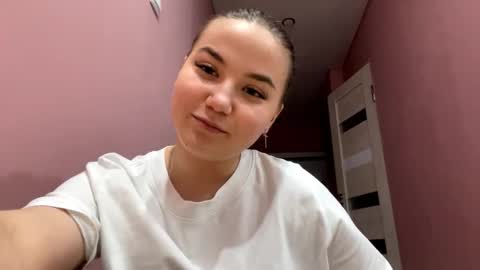 Snapshot of norinerees chatting on 10/06/25, 12:13 Luna online show from 10/06/25, 12:13