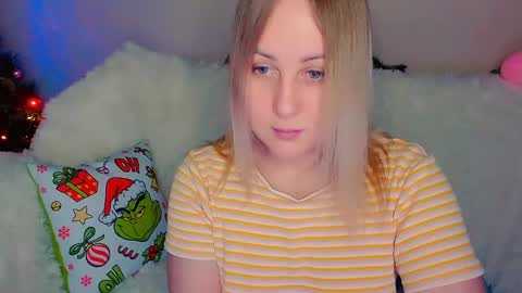 Snapshot of not_nakedcat chatting on 12/17/24, 11:38 hi glad to chat online show from 12/17/24, 11:38