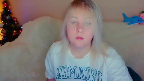 Snapshot of not_nakedcat chatting on 12/22/24, 11:41 hi glad to chat online show from 12/22/24, 11:41