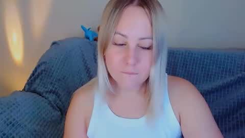 Snapshot of not_nakedcat chatting on 09/09/25, 10:04 hi glad to chat online show from 09/09/25, 10:04