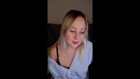 Snapshot of not_nakedcat chatting on 09/27/25, 05:56 hi glad to chat online show from 09/27/25, 05:56