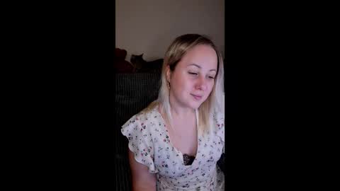 Snapshot of not_nakedcat chatting on 10/01/25, 01:50 hi glad to chat online show from 10/01/25, 01:50