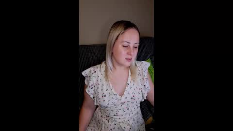 Snapshot of not_nakedcat chatting on 10/02/25, 02:57 hi glad to chat online show from 10/02/25, 02:57