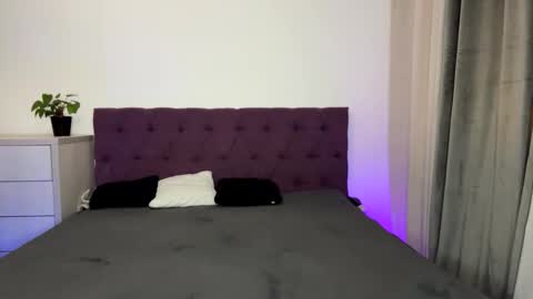 Snapshot of notamericanpie23 chatting on 11/16/25, 09:53 Tina online show from 11/16/25, 09:53