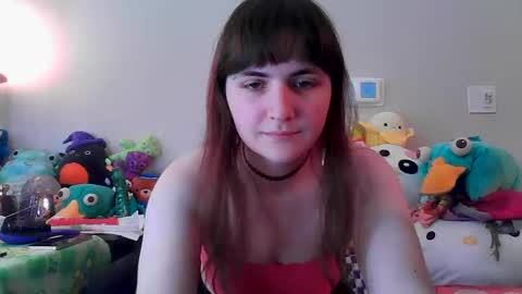 Snapshot of notchocomilky chatting on 09/20/25, 03:46 Milk online show from 09/20/25, 03:46
