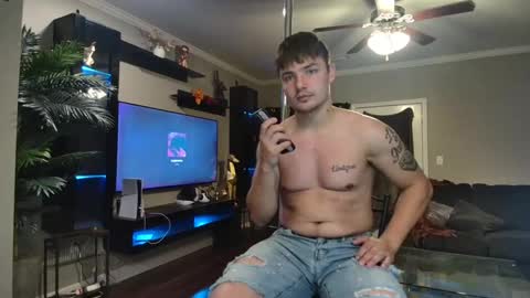 Snapshot of notoribliss chatting on 09/23/25, 12:35 Riley online show from 09/23/25, 12:35