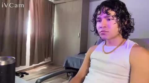 Snapshot of nova740338 chatting on 11/17/25, 06:14 Nova online show from 11/17/25, 06:14