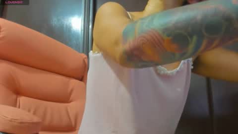 Novacy online show from 10/24/25, 10:33