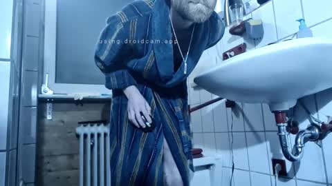 Snapshot of nudemox chatting on 12/29/24, 09:09 nudemox online show from 12/29/24, 09:09