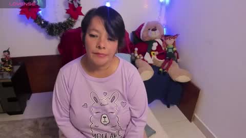 nuit_rose online show from 01/02/25, 02:54