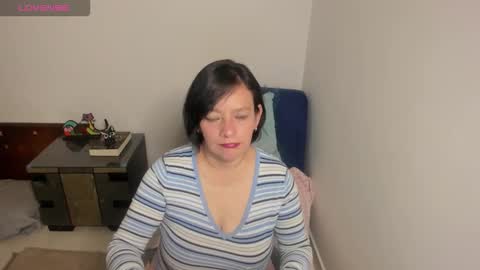 nuit_rose online show from 09/14/25, 01:49